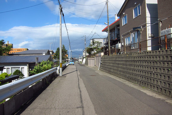 最近の散歩　（新富町から母恋北町2丁目へ）