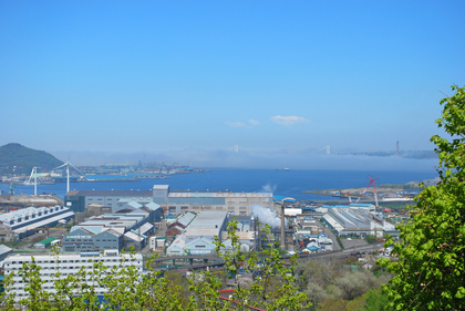霧の白鳥大橋