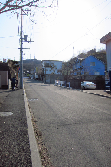 最近の散歩（西小路の坂）