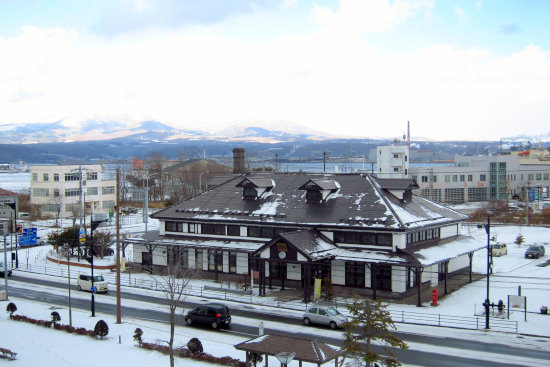 冬の旧室蘭駅