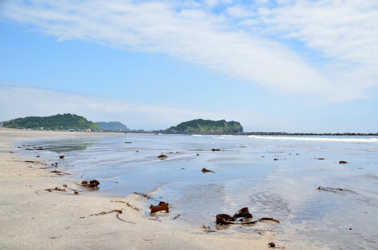初夏のイタンキ浜