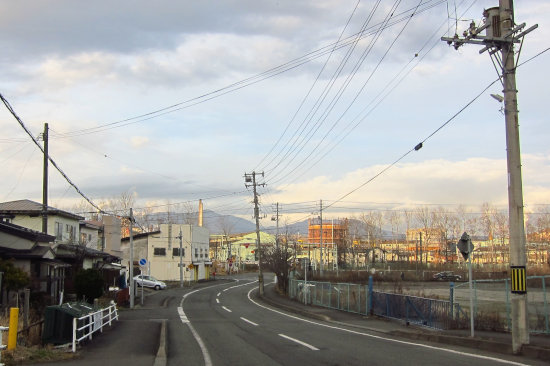 大沢町の坂から